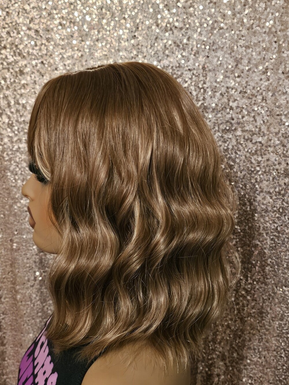 Wig - Picture 3 of 3